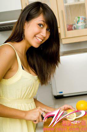 五大瘦脸新招数与脸颊肉轻松说Byebye