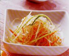 痛风饮食谱之糖醋萝卜丝_痛风食疗网_东北雌性红萝卜