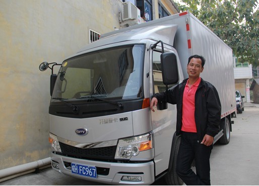 高端轻卡开瑞绿卡，大别山的高效配送伙伴