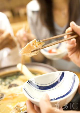 夏季食疗清“五火” 枸杞祛肾火 梨水祛肝火