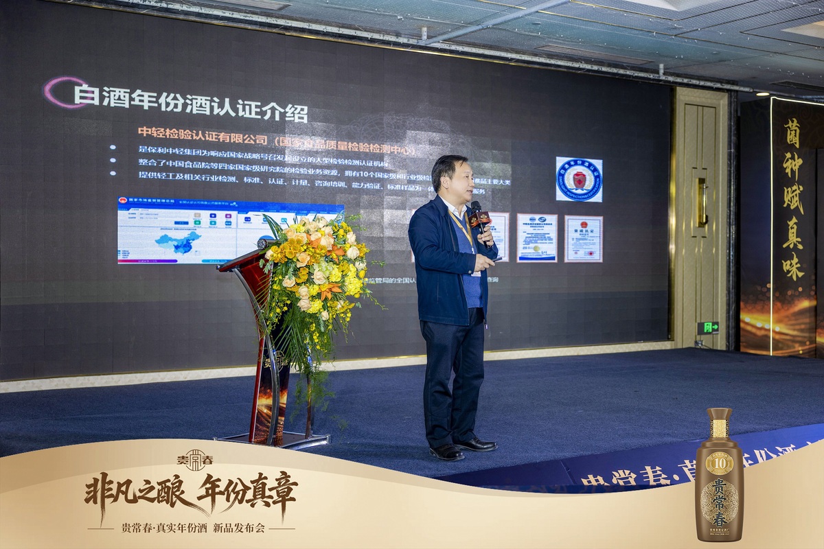 1768805<span style='background-color: orange'>996</span>961899.jpg